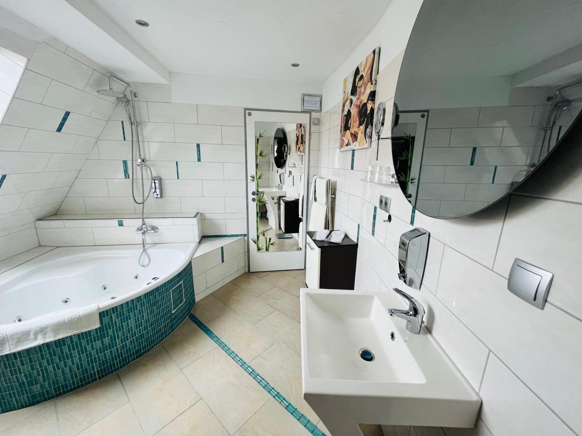 Hotel Karthaeuser Hof Floersheim am Main 외부 사진
